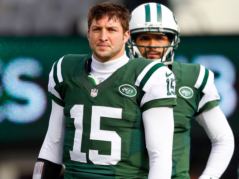 Tim Tebow and Mark Sanchez looked on as the Jets slumped to defeat against the Chargers