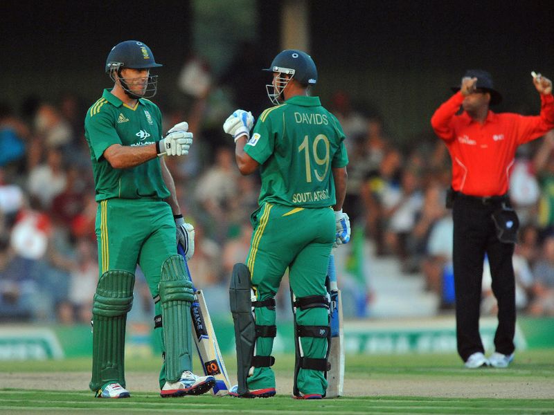 Du Plessis and Davids' dominance afforded South Africa a good total.