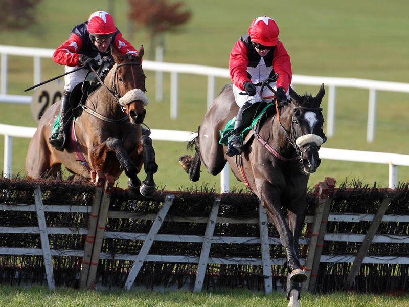 Owega Star wins the Tara Hurdle under Andrew Leigh