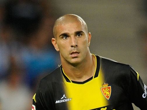 Carlos Aranda: Signs for Granada