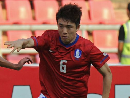 Yun Suk-young: Joins QPR