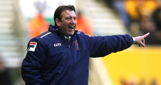 Steve Thompson: Win at Molineux helps his case for full-time role