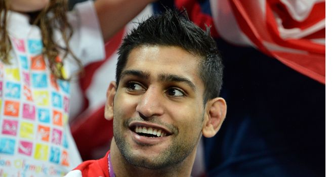 Amir Khan, or A Mere Con?