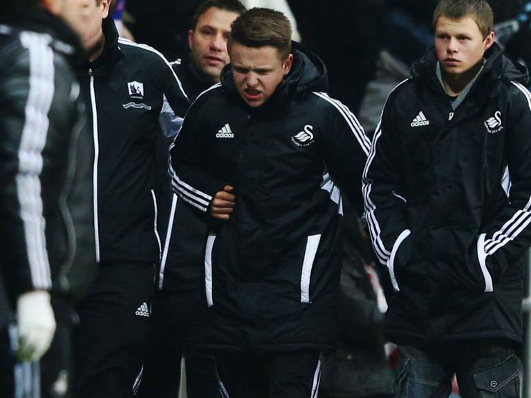 80,000 new followers for this ball boy