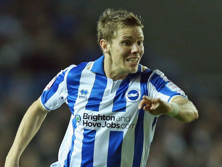 Dean Hammond: Joins Leicester