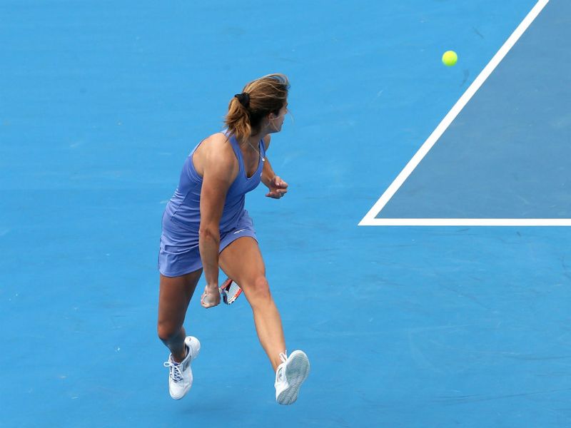Amelie Mauresmo rolls back the years during her legends match