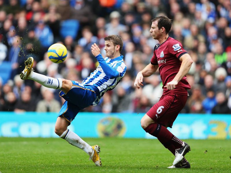 Wayne Bridge flies down the left wing and picks out Andrea Orlandi with his cross. The Spaniard provides an improvised volley to put Brighton 1-0 up.
