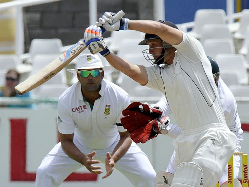 BJ Watling reached 31 off 114 balls at the interval.