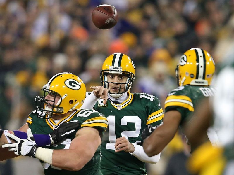 Aaron Rodgers connected with 10 different receivers for the Packers, matching an NFL post-season record