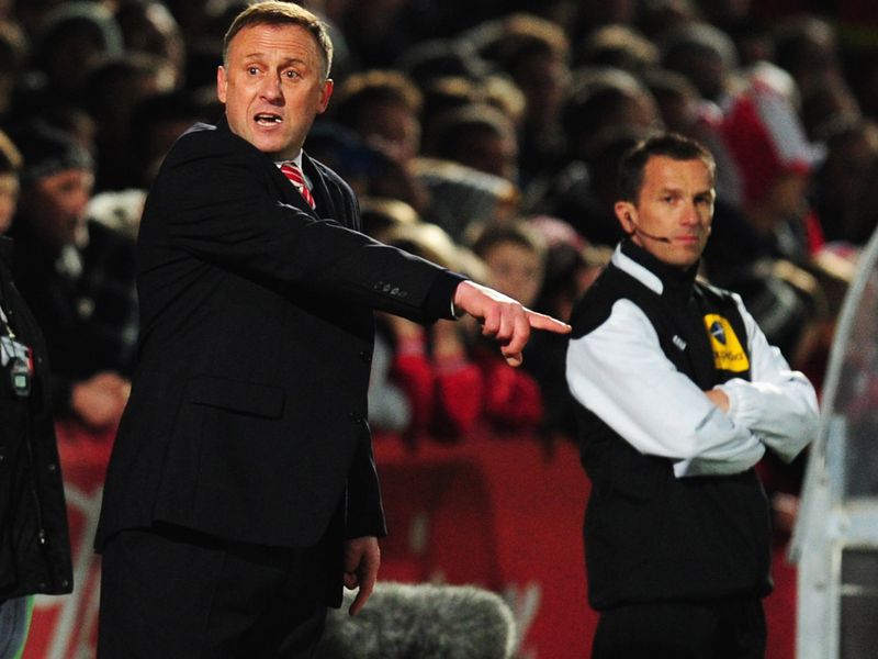 Cheltenham counterpart Mark Yates makes his point