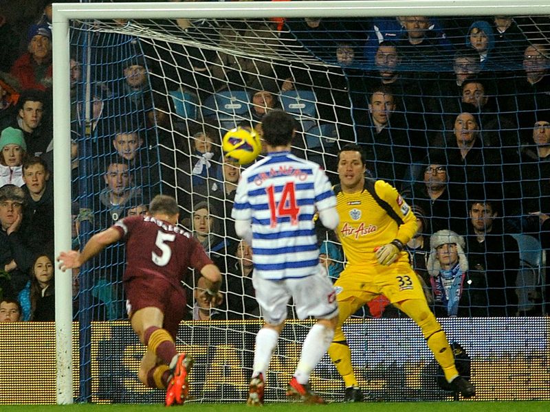Man City's Pablo Zabaleta is unable to make the most of this opportunity against QPR