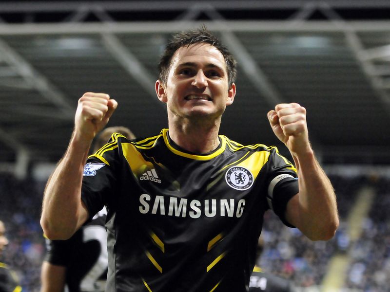 Frank Lampard surely seals all three points for Chelsea at Reading by scoring the second goal of the game