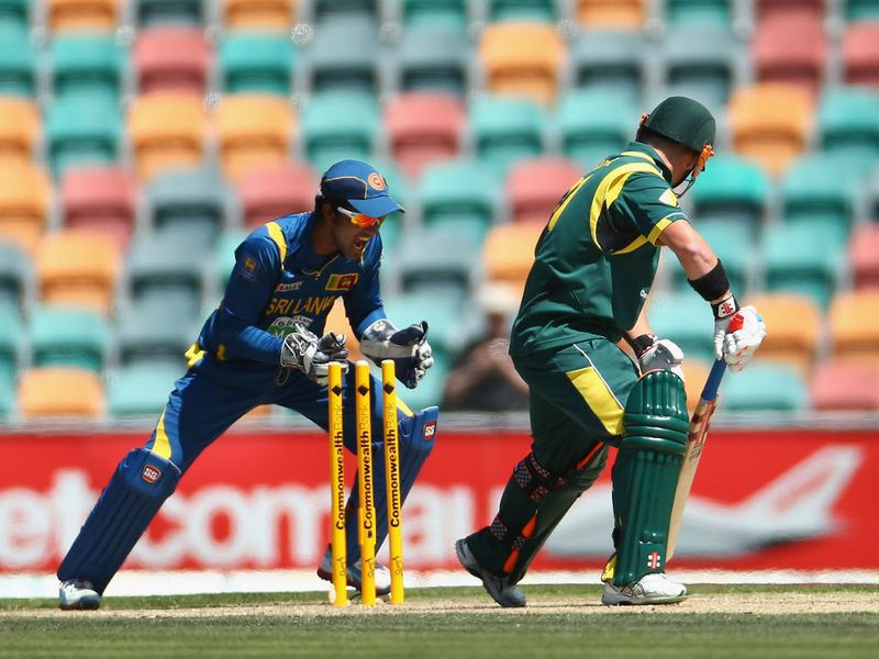 Tillakaratne Dilshan removed David Warner in the seventh over.