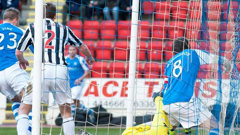 Rowan Vine: Scores the only goal at McDiarmid Park