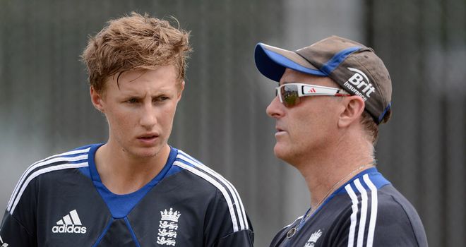 Thorpe (R): Happy with selection dilemma caused by form of Joe Root (L)
