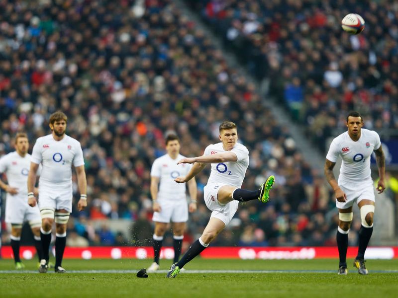 Owen Farrell kicked a penalty for England inside two minutes