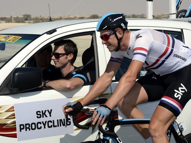 Stannard drops back for a word with Sports Director Servais Knaven