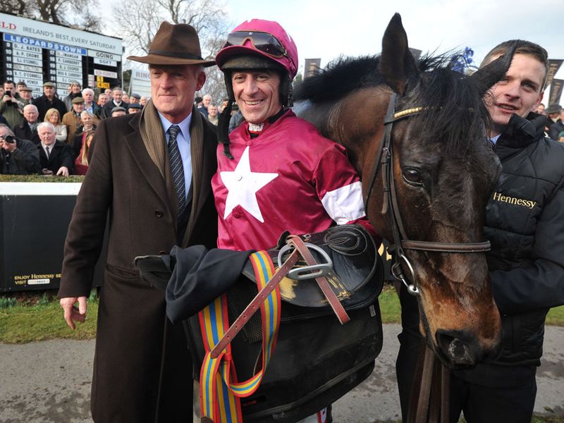 Sir Des Champs with Davy Russell and Willie Mullins after his win