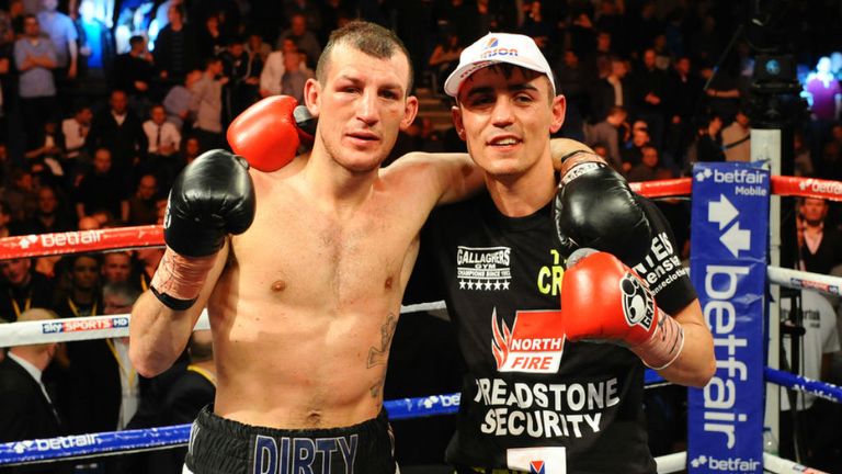Derry Mathews (L) and Anthony Crolla: Rematch ends in Liverpool draw (Image: leighdawneyphotography.com)