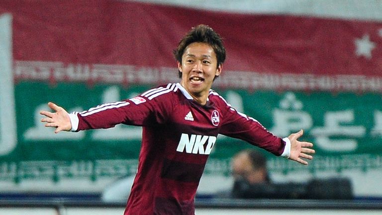 Hiroshi Kiyotake celebrates his goal for Nurnberg
