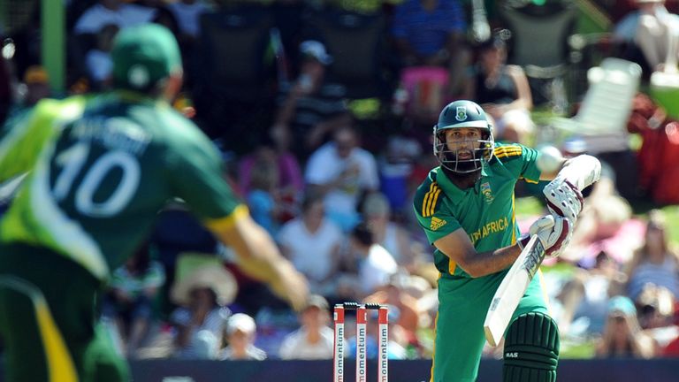 Hashim Amla ensured a solid start for the Proteas.
