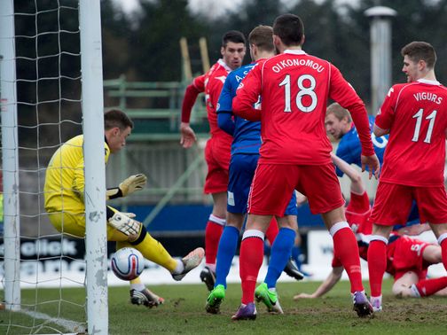 Andrew Shinnie scores for Inverness