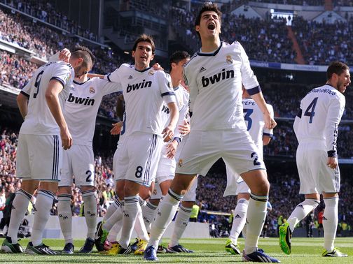 Real celebrate Benzema's early goal