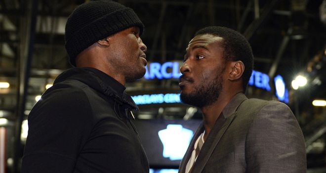 Bernard Hopkins (L) will bid to win a world title at the age of 48