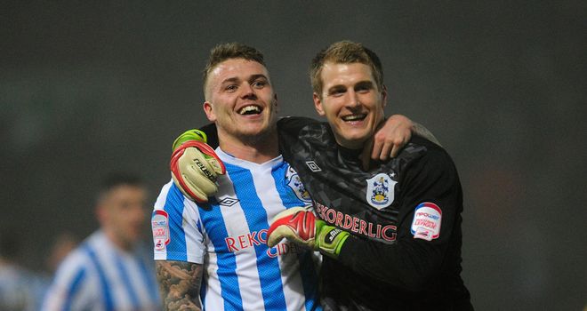 Alex Smithies celebrates with winning goalscorer Danny Ward