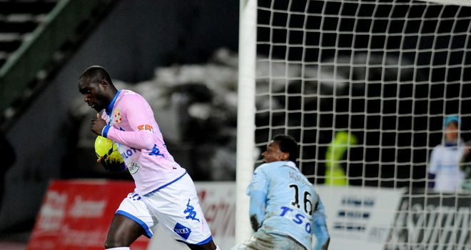 Yannick Sagbo gets Evian back into the game
