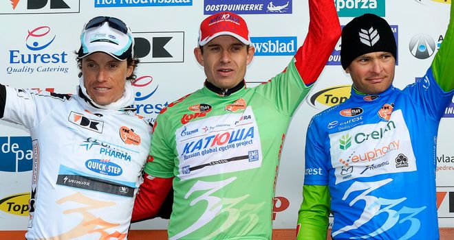 Chavanel (L) celebrates his victory on the podium