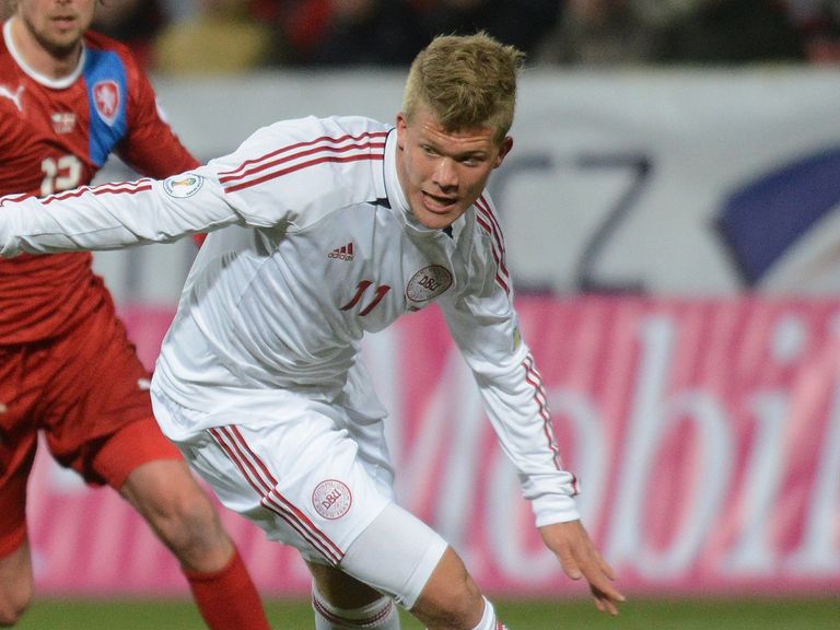Andreas Cornelius: Cardiff move confirmed