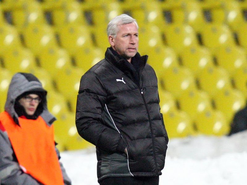 Alan Pardew watches on as Newcastle become the first team to avoid defeat away at Anzhi in Europe this season