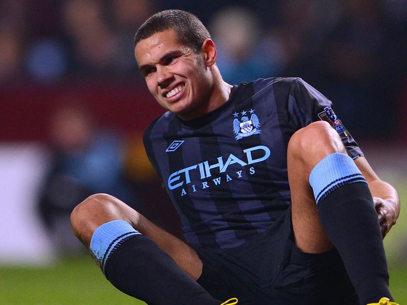 Jack Rodwell's injury woes continued as he was forced off early on.