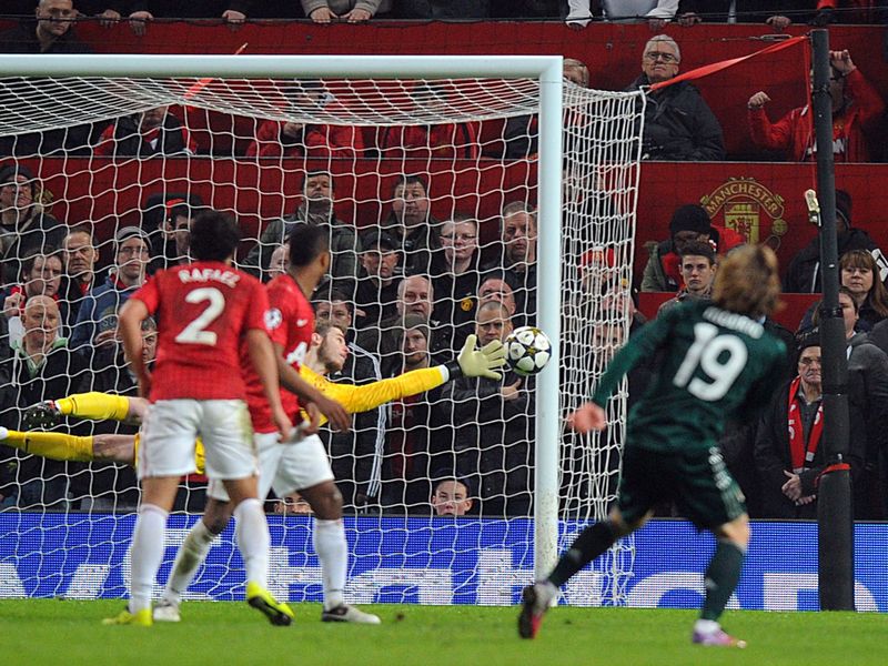 Luka Modric scores to level the tie 1-1 on the night and 2-2 on aggregate.