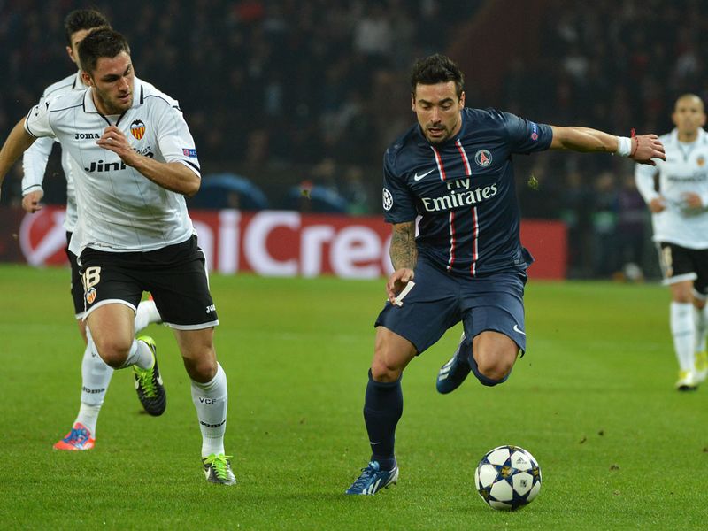 Ezequiel Lavezzi tries to get forward for PSG, who are without the suspended Zlatan Ibrahimovic