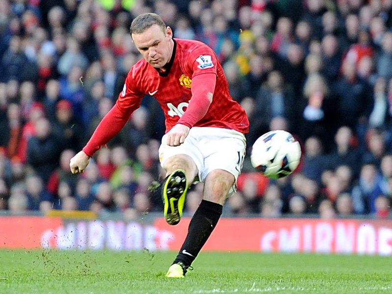 Rooney nets United's fourth