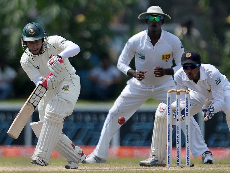 Mushfiqur Rahim closed in on a double-century.