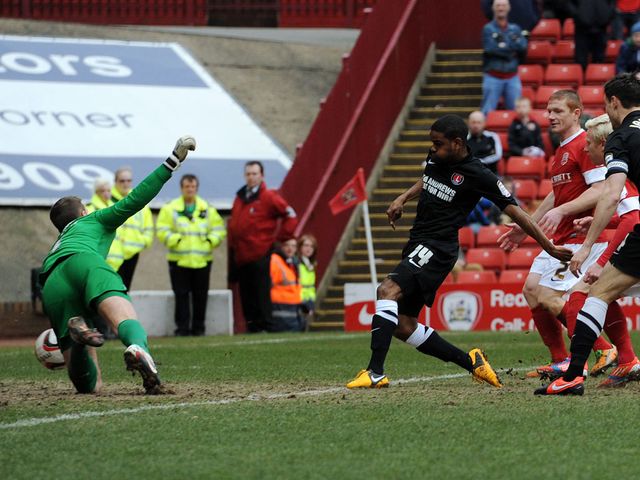 Bradley Pritchard slots home for Charlton