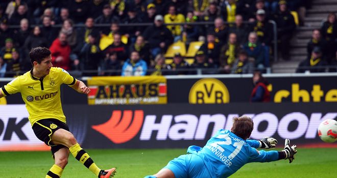Robert Lewandowski wrapped up the points