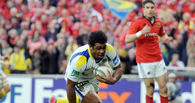 Clermont's Napolioni Nalaga goes over for the first try