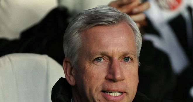Newcastle-v-benfica-alan-pardew_2928121