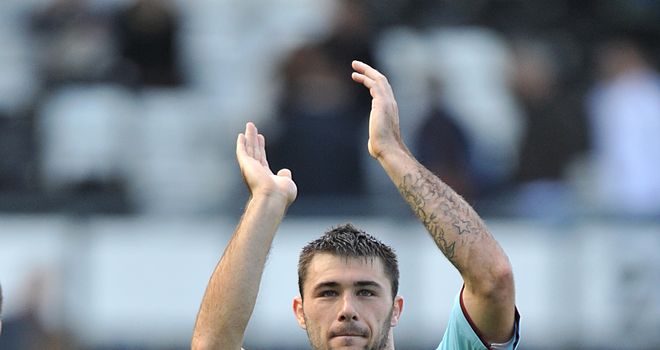 Football-derby-county-v-burnley-pride-park-charlie-austin_2930943