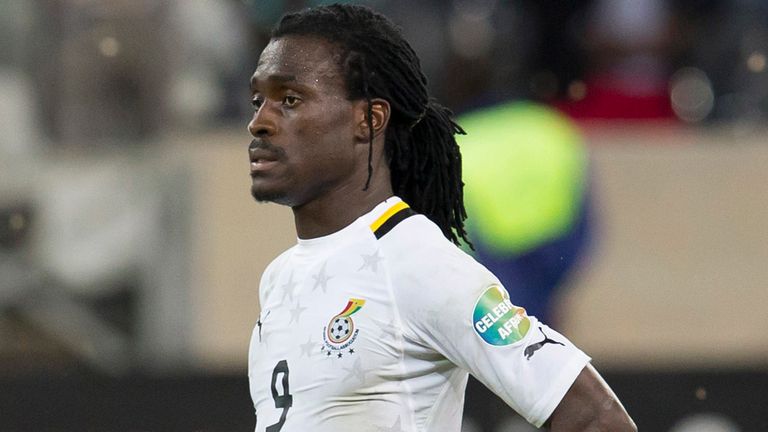 Derek Boateng: Ghana midfielder signs for Fulham