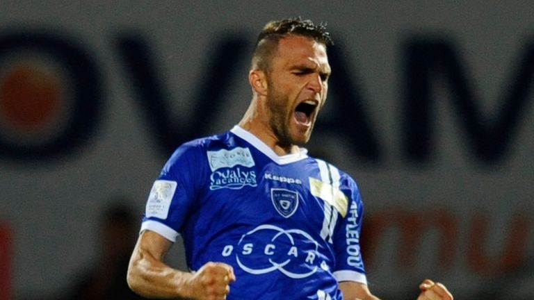 Julien Sable: Signed a new one-year deal with Bastia
