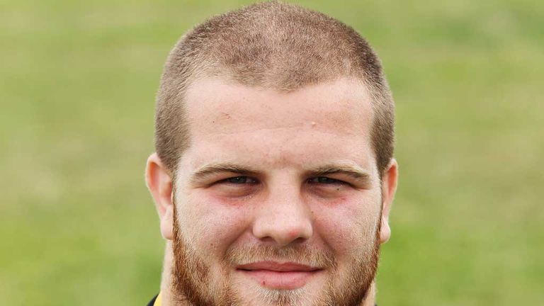 Lewis Thiede: Permanent move to London Scottish for prop