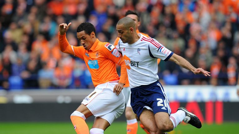 Tom Ince: Battles for the ball with Darren Pratley
