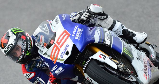 Jorge Lorenzo en route to victory in Catalunya
