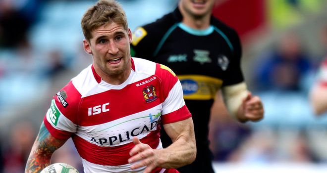Sam Tomkins tore the London defence to shreds.