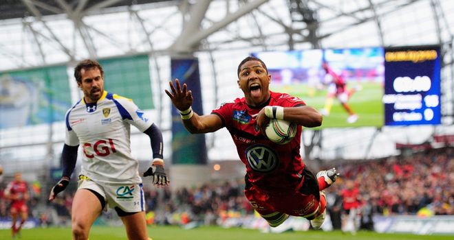 Armitage try: key moment watched by Brock James of Clermont